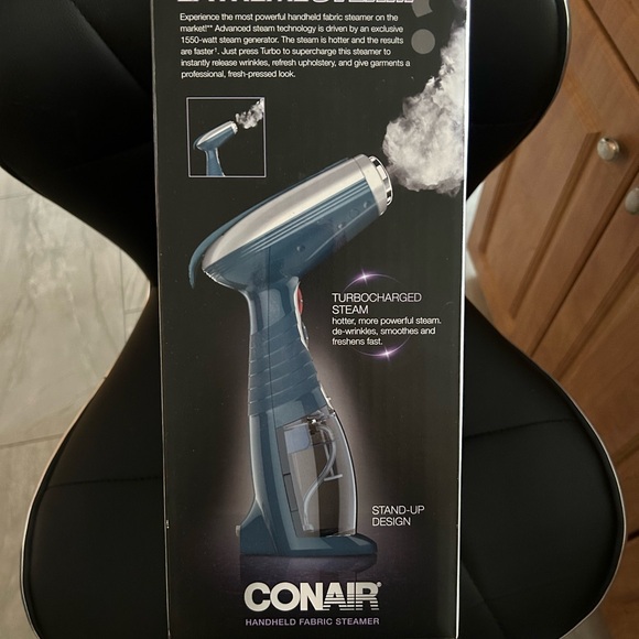 Turbo extremesteam handheld fabric steamer conair ( ONLY USED IT ONE TIME ) - Picture 7 of 11